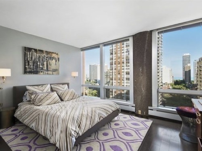 retro-gold-coast-one-bed-corner-unit-can-be-had-for-225k11